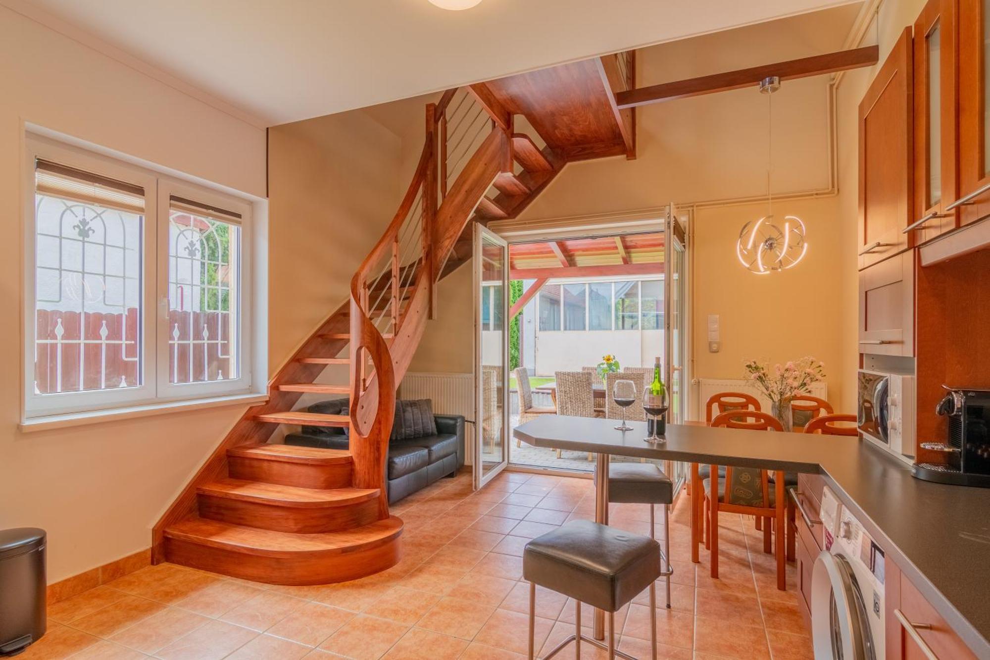 D12 Apartment *