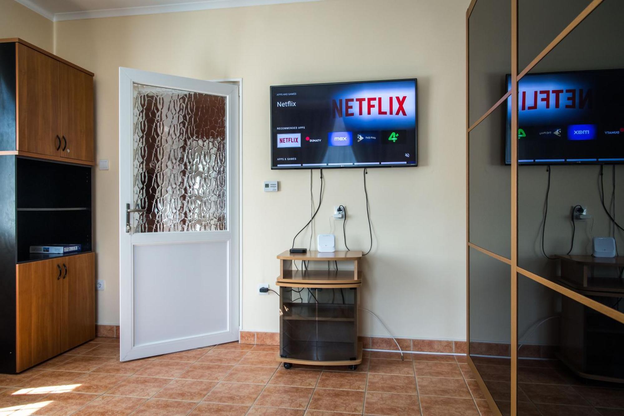 D12 Apartament *