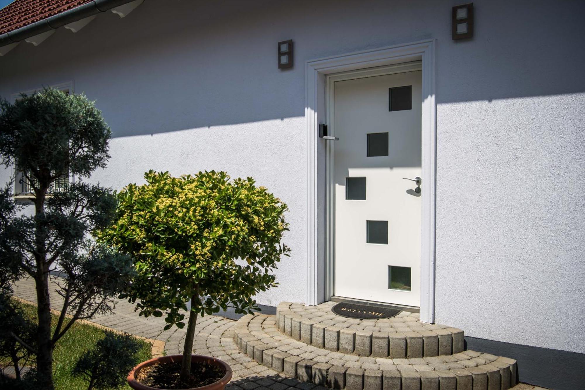 D12 Apartmán *